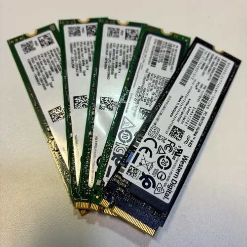 Kit 5 SSD Nvme 256GB - WD Black, SSSTC e Samsung