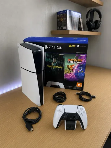 PS5 Slim Digital 1TB + Garantia