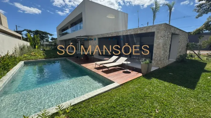 CASA À VENDA NO CONDOMÍNIO VITÓRIA GOLF