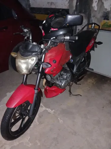 Vendo Dafra Rivas