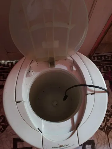 VENDO essa centrífuga semi nova..