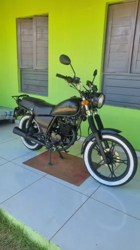 Suzuki Intruder 125 - 2008