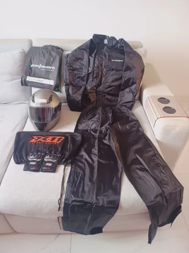 Kit Moto Novo - Capacete X11 + Roupa de Chuva Feminina + Luvas