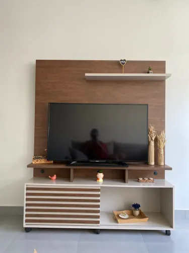 Estante de sala.