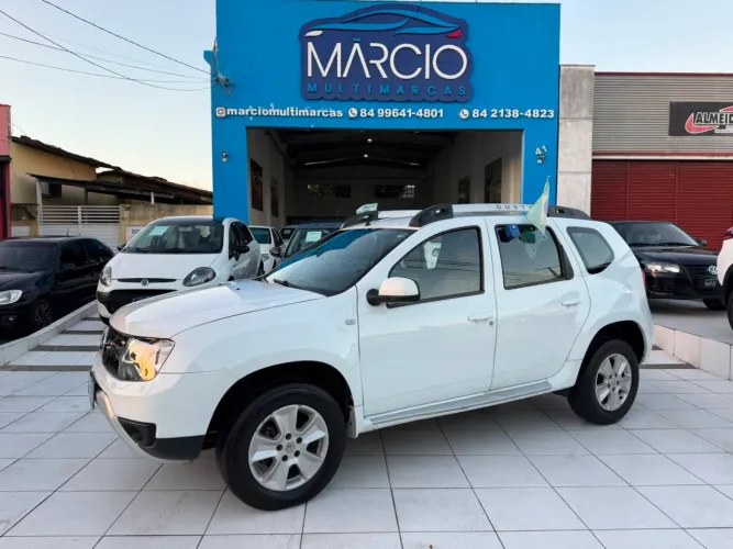 Renault Duster Dynamique 2.0 Hi-flex 16V Aut. 2016