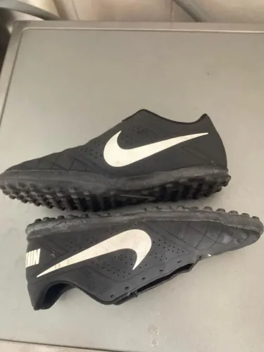 Chuteira Nike beco aceito rolo