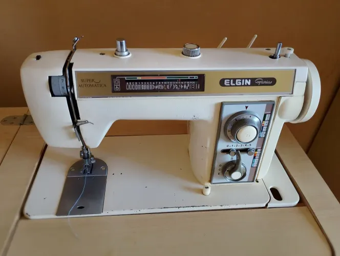 Máquina ELGIN Genius - Super Automática - com GABINETE