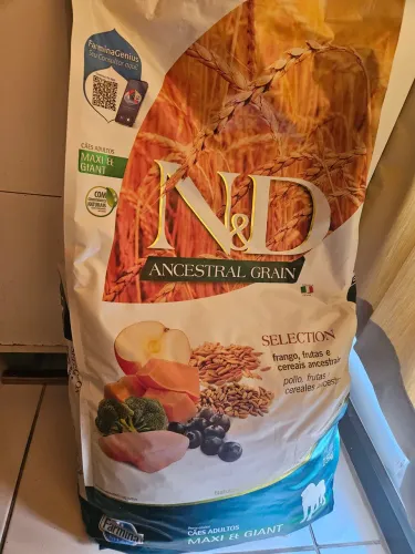 Ração Farmina N&D Ancestral Selection Cães adultos de raça grande sabor frango 15kg