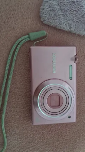 câmera Samsung MV800