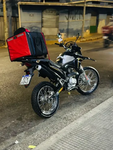 Vende-se ou troca por moto de menor valor
