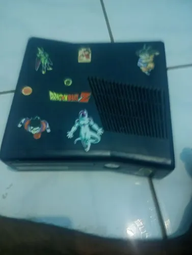 Vendo Xbox 360 com defeito luz vermelha