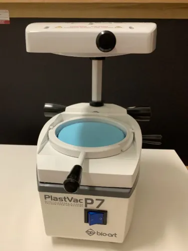 A Plastificadora a Vácuo com Motor PlastVac P7 Bio-Art.