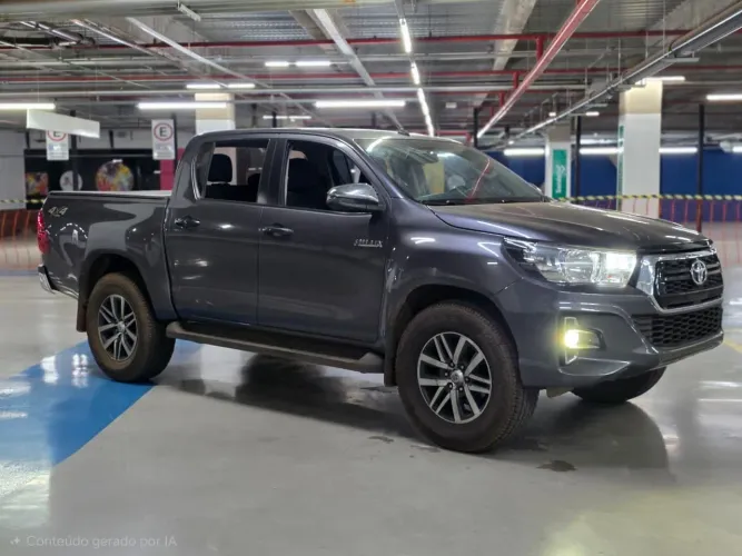 Toyota Hilux CD SR 4X4 2.8 TDI Diesel Aut. 2019