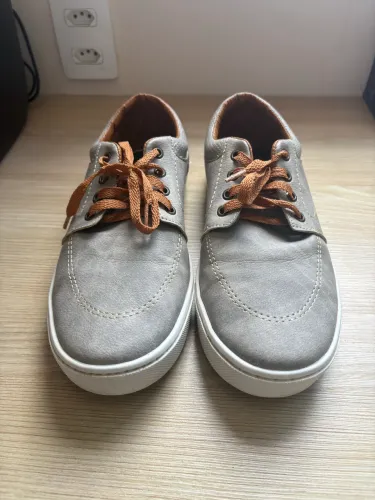 Tênis casual tamanho 41