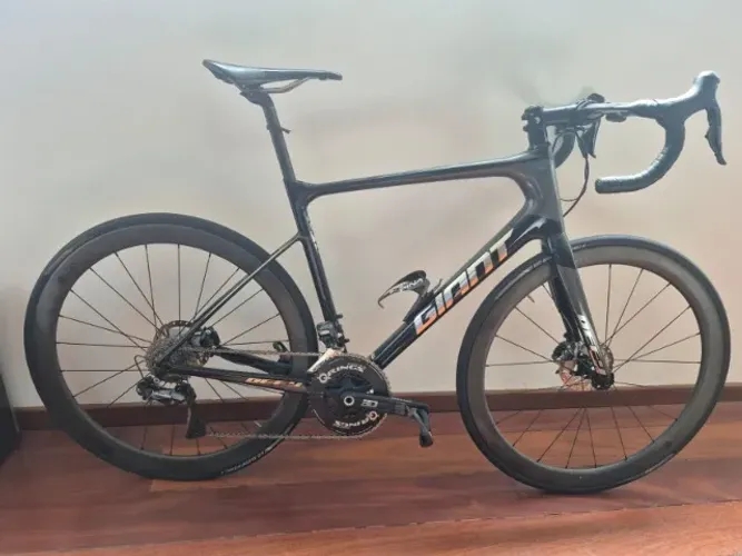 Bicicleta Giant Defy Advanced Pro 0 ? 2018 (Carbono / Ultegra Di2 / Rodas de Carbono)