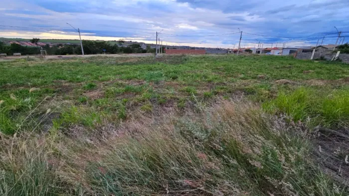 Terreno de 160m² à venda - Terras de Cravinhos