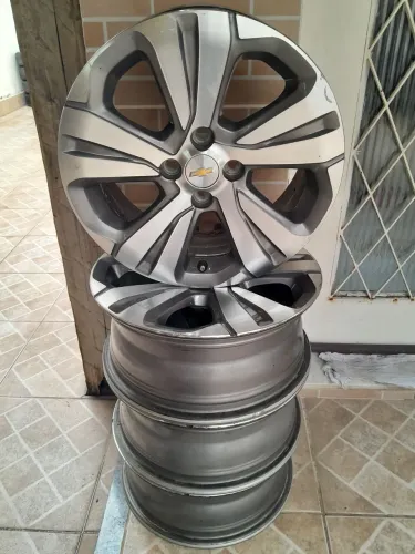 Jogo de rodas aro 16 4x100 Chevrolet Spin 