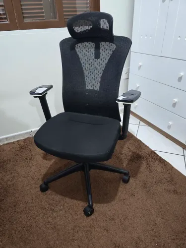 Cadeira de Escritório Presidente BlumeOffice BLM189 - Mesh, apoio de cabeça