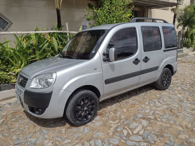 Fiat Doblo Essence 1.8 Flex 16V 5P 2017