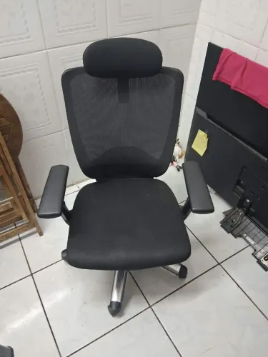Cadeira de escritório bom estado