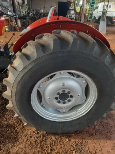 Trator Massey Fergurson 50X