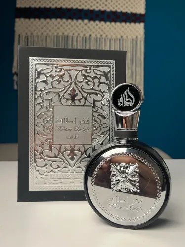 Perfume Lattafa Fakhar Black
