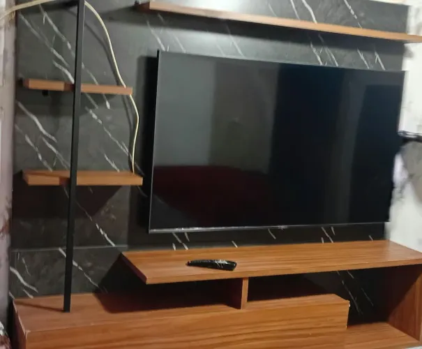 Painel rack pra TV de 60 polegadas em perfeito estado. 350,00 a retirar no Jaçanã zn.