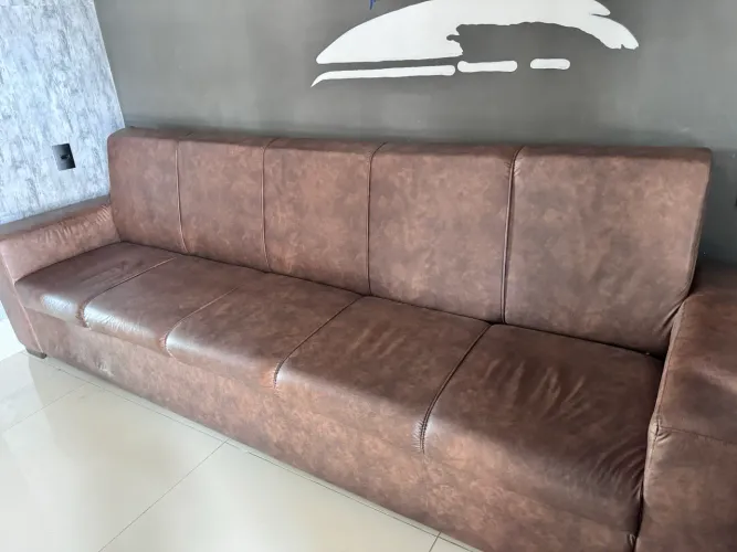 Vendo sofá para barbearia 