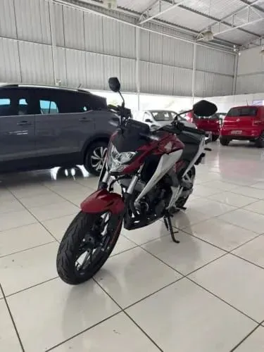 Moto esportiva 