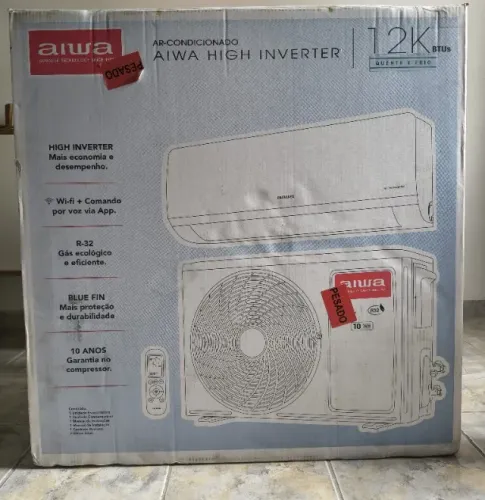 Ar Condicionado Aiwa Split 12000 BTUs Quente e Frio 220V