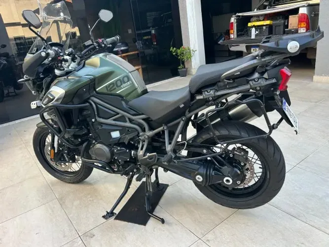 TRIUMPH TIGER 1200 XCX 2018 COMPLETA  SEM DETALHES 