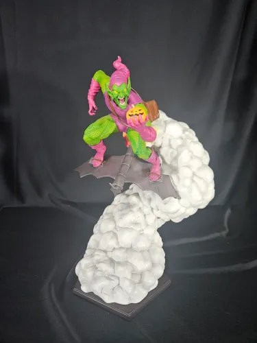 Duende Verde Iron Studios