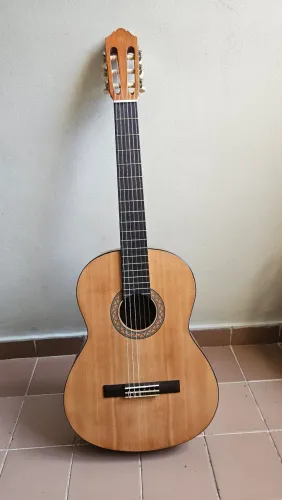 Violão Yamaha C40M Clássico Nylon Muito Conservado