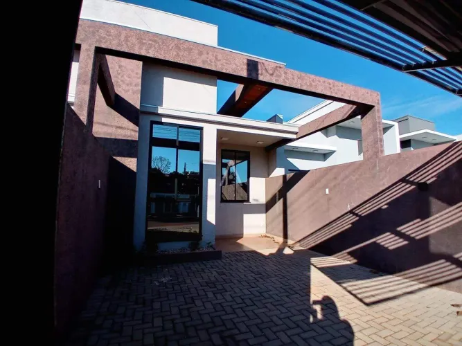 Casa Residencial 2 quartos à venda no Bairro JARDIM COOPAGRO em TOLEDO por R$ 340.000,00