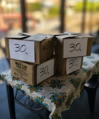 Roupas para Brecho. CAIXA COM 30pç 