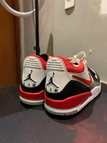 AIR JORDAN LEGACY 312 LOW
