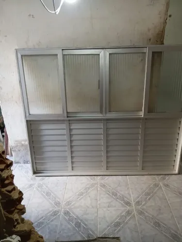 Vendo janela de alumínio