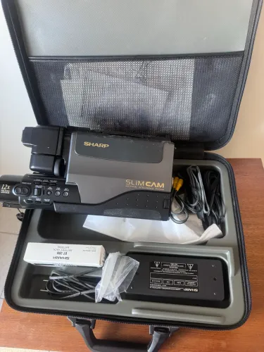 Filmadora Sharp