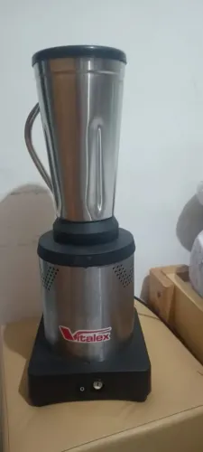 Liquidificador industrial 2l baixa rotação