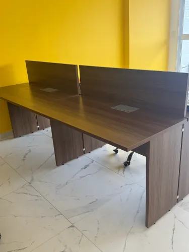 Mesa de Reunião / Estação de Trabalho 4 Lugares