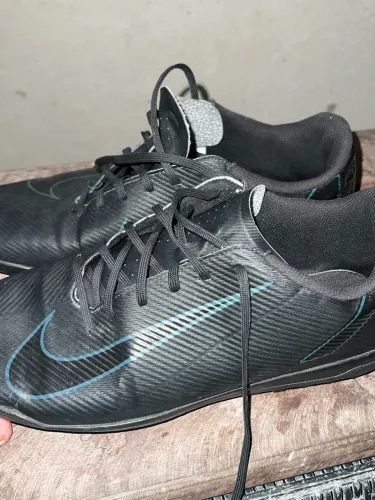 CHUTEIRA NIKE MERCURIAL