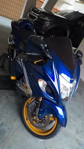 HAYABUSA GSX1300R 2013.