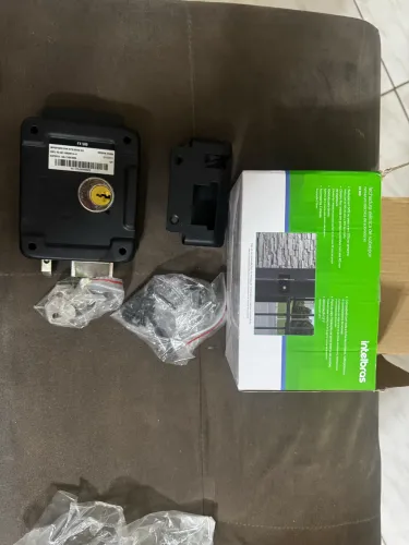  Fechadura Intelbras elétrica de sobrepor cerradura eléctrica de sobreponer