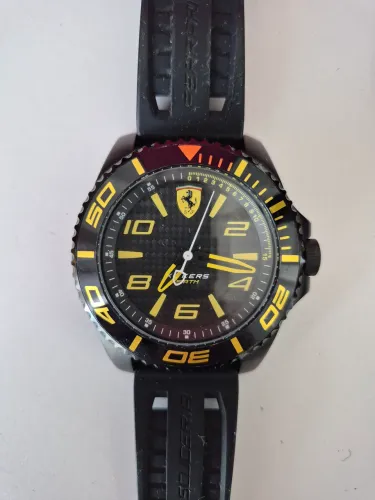 Relógio Ferrari