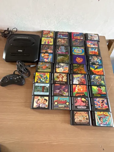 Mega drive 3 com 34 fitas paralelas