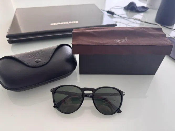 Óculos Persol 