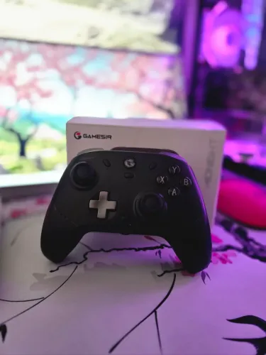 CONTROLE GAMESIR CYCLONE PRO - NOVO NA CAIXA
