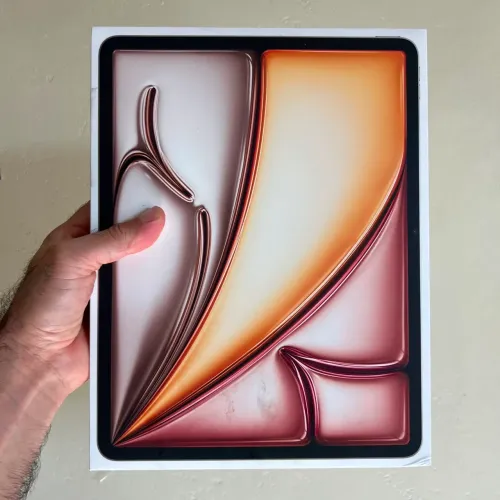 iPad Air M3 13" 128gb Starlight Lacrado com 1 Ano de Garantia Apple