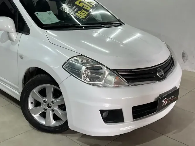 Nissan Tiida Sedan 1.8 16V Flex Fuel 4P Aut. 2013