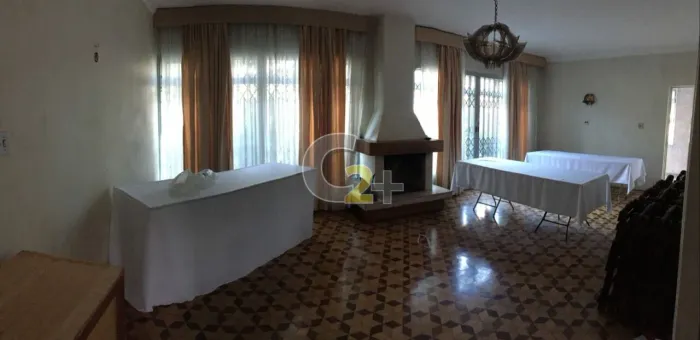 Casa a venda na Vila Ipojuca com 4 quartos, 2 suítes, 5 vagas de garagem